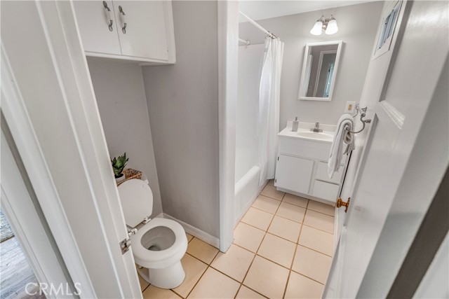 Detail Gallery Image 12 of 22 For 10809 Pangborn Avenue, Downey,  CA 90241 - 3 Beds | 2 Baths