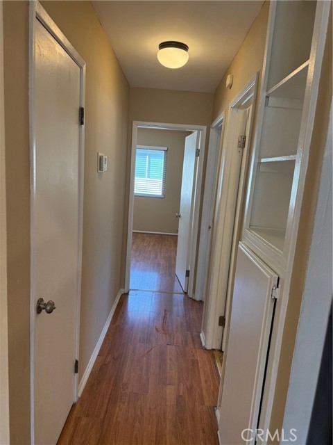 Detail Gallery Image 6 of 10 For 2050 Calle La Sombra #4,  Simi Valley,  CA 93063 - 2 Beds | 1 Baths