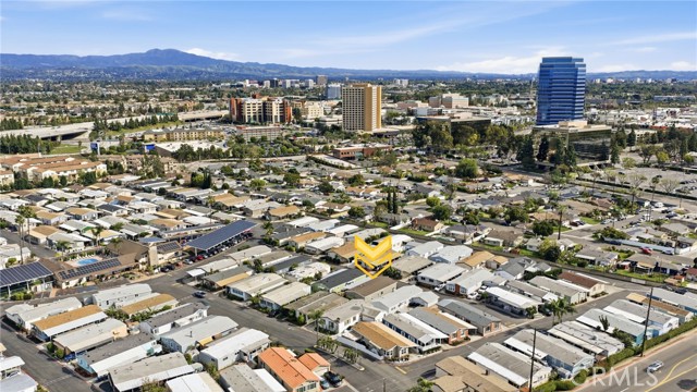 Detail Gallery Image 32 of 35 For 2300 S Lewis St #143,  Anaheim,  CA 92802 - 4 Beds | 2 Baths