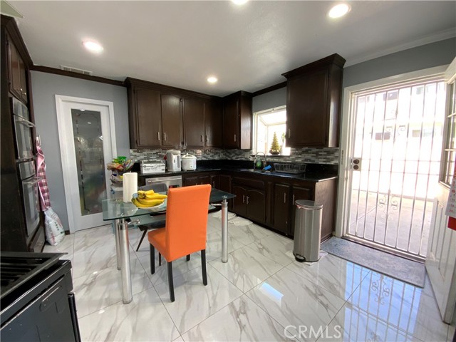 Detail Gallery Image 6 of 22 For 4131 Rowland Ave, El Monte,  CA 91731 - 4 Beds | 3 Baths