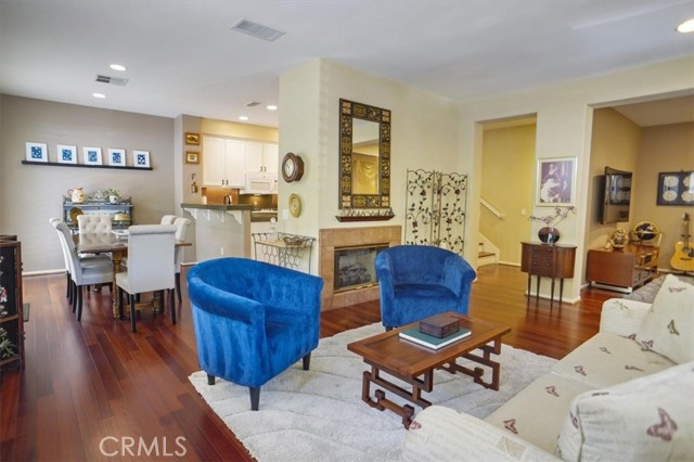 27955 Trillium Lane, Valencia CA: https://media.crmls.org/medias/4e8033ff-13f2-4351-beb1-249313e9b03e.jpg