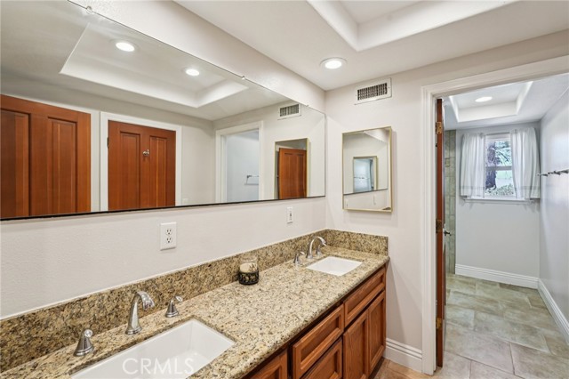 Detail Gallery Image 21 of 35 For 16055 Saint Timothy Rd, Apple Valley,  CA 92307 - 3 Beds | 3 Baths