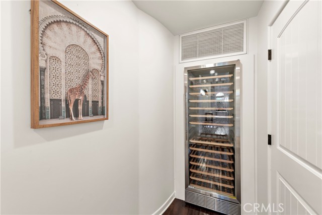 Detail Gallery Image 16 of 34 For 432 Acacia Ave, Corona Del Mar,  CA 92625 - 3 Beds | 3/1 Baths