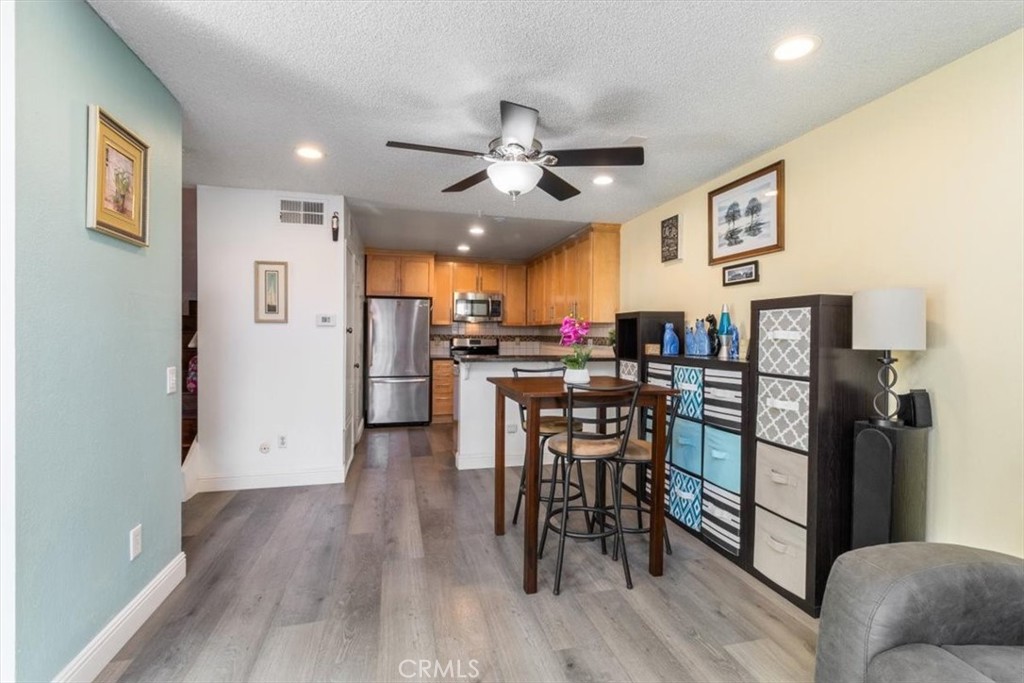 4e824048 D25d 4a52 841b 05091075496f