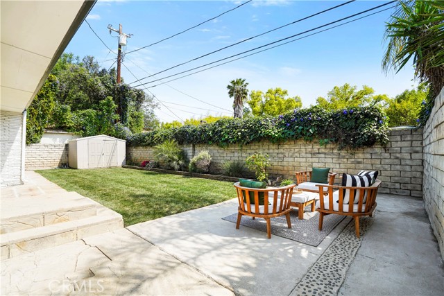 Detail Gallery Image 42 of 51 For 18324 Sylvan St, Tarzana,  CA 91335 - 4 Beds | 2 Baths