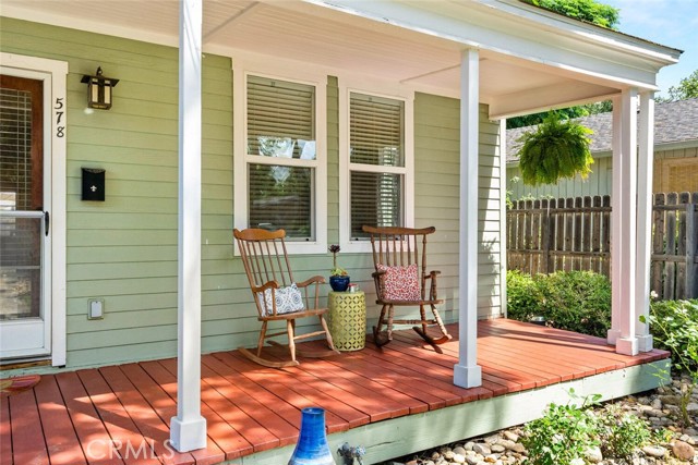 578 E 19th Street, Chico CA: https://media.crmls.org/medias/4e830ba3-7b50-49d9-b2af-6f30124e5bc9.jpg
