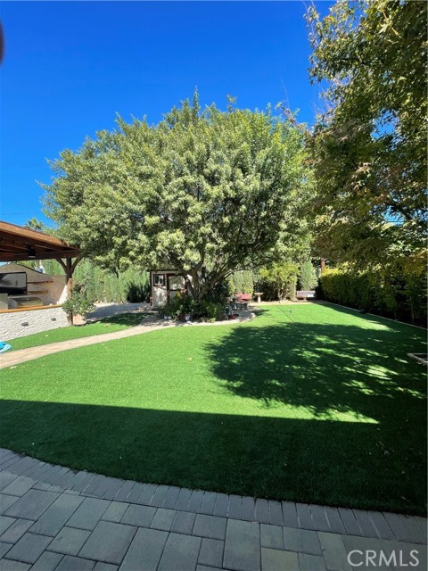 Detail Gallery Image 19 of 40 For 17183 Sunburst, –,  CA 91325 - 3 Beds | 4/1 Baths