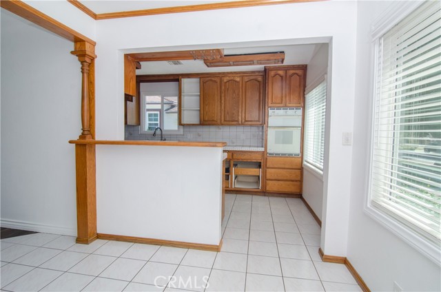 13563 Montague photo 14