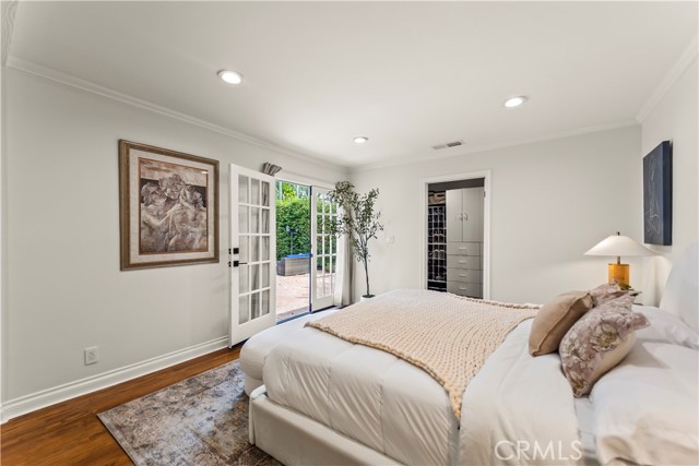 Detail Gallery Image 23 of 43 For 4428 Saugus Ave, Sherman Oaks,  CA 91403 - 4 Beds | 4 Baths