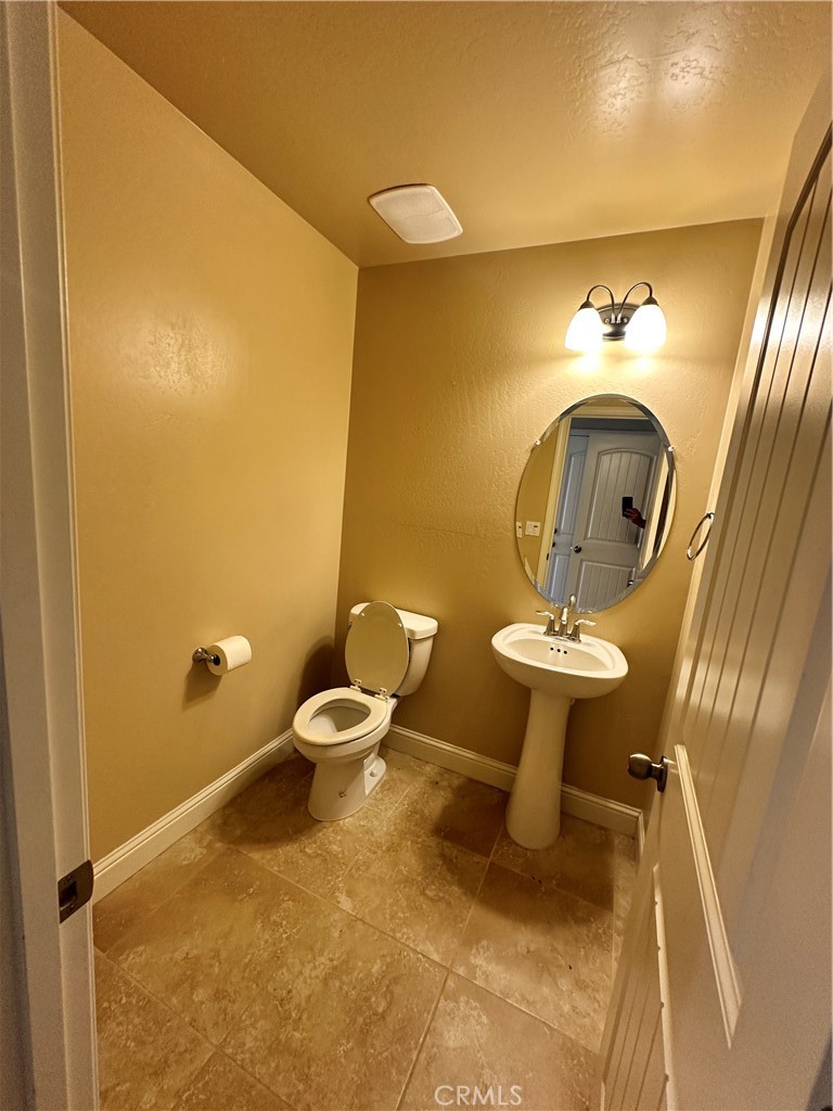https://media.crmls.org/medias/4e86a935-9d9d-4e24-8690-7bbdfc1f577a.jpg?preset=X-Large