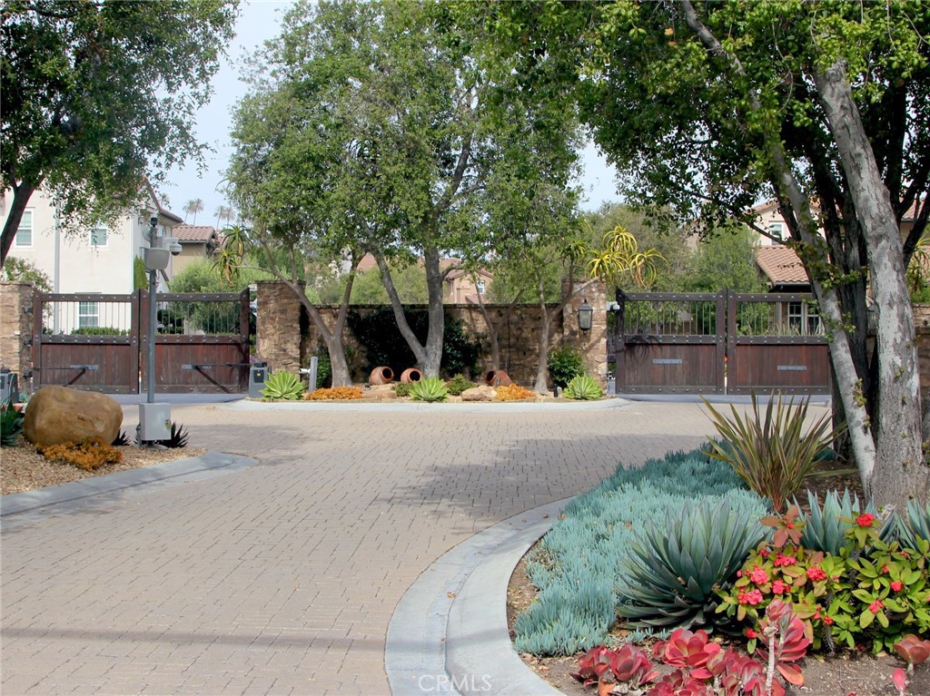 MLS #OC25244940 image #61