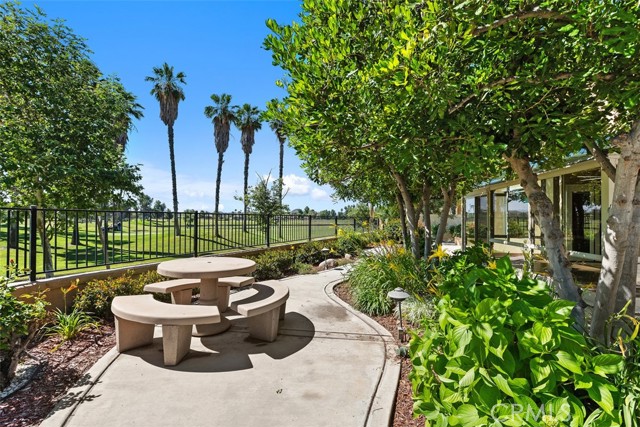 29530 Winding Brook Drive, Menifee CA: https://media.crmls.org/medias/4e871451-3fbd-47fa-a5e8-d0d97e11d642.jpg