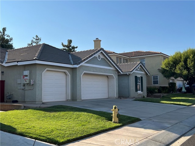 Detail Gallery Image 3 of 23 For 1419 New Dawn Ln, Beaumont,  CA 92223 - 4 Beds | 3 Baths