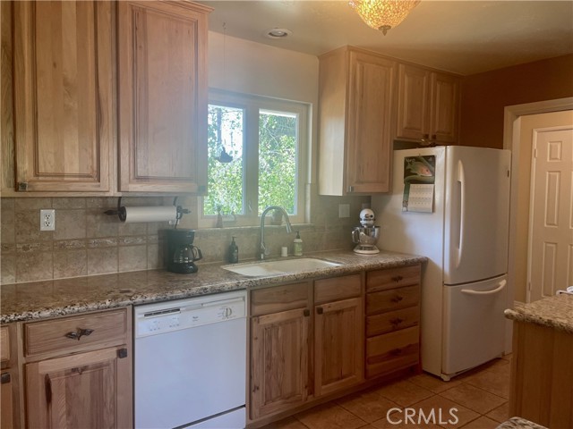 Detail Gallery Image 8 of 23 For 919 Chestnut Ave, Redlands,  CA 92373 - 3 Beds | 3 Baths