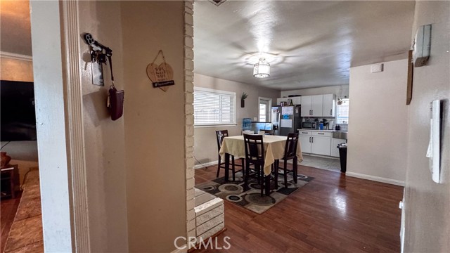 Detail Gallery Image 11 of 42 For 201 Oleander, Bakersfield,  CA 93304 - 4 Beds | 2 Baths