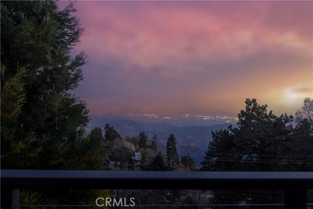 31600 City Creek Road, Running Springs, California 92382, 3 Bedrooms Bedrooms, ,1 BathroomBathrooms,Residential,For Sale,31600 City Creek Road,CRIG24214613