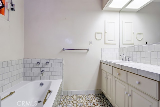 2416 Palm Avenue, Manhattan Beach, California 90266, 5 Bedrooms Bedrooms, ,2 BathroomsBathrooms,Residential,Sold,Palm,SB23084857