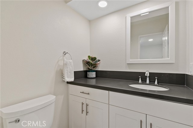 Detail Gallery Image 9 of 33 For 24672 Calle Largo, Calabasas,  CA 91302 - 3 Beds | 3 Baths