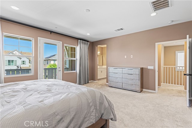 16087 Apricot Ave, Chino CA: https://media.crmls.org/medias/4e89992a-5581-4d91-98f1-1bc38c23e466.jpg