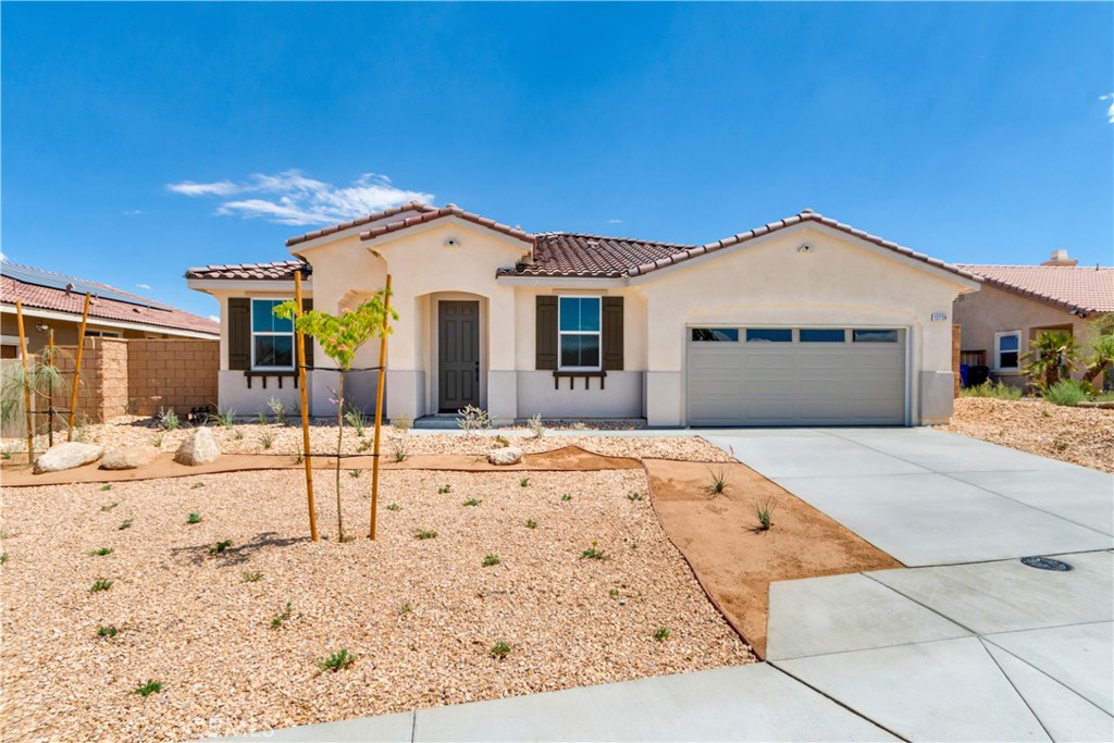 13739 Mesa View