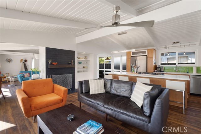 Detail Gallery Image 7 of 30 For 3202 N Studebaker Rd, Long Beach,  CA 90808 - 3 Beds | 2 Baths