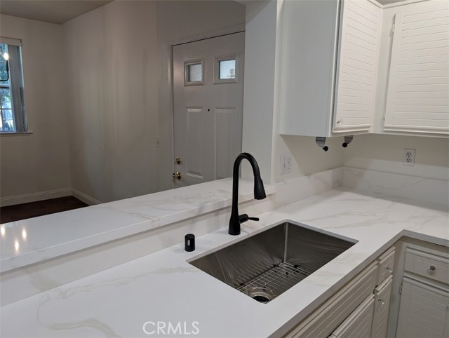24153 Del Monte Drive, Valencia CA: https://media.crmls.org/medias/4e8bbc80-d0dc-435d-8f3a-1e67ff9c9c63.jpg