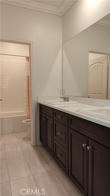 6956 Dublin Drive, Chino CA: https://media.crmls.org/medias/4e8c5d52-e893-4f9a-8281-01f50a94948b.jpg