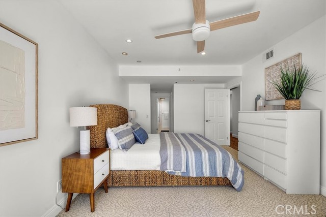 Detail Gallery Image 23 of 48 For 110 the Village #503,  Redondo Beach,  CA 90277 - 2 Beds | 2 Baths