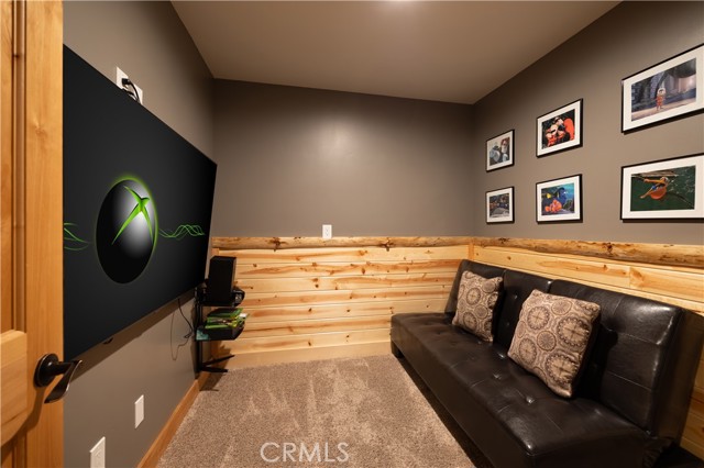 Detail Gallery Image 12 of 44 For 43451 Sheephorn Rd, Big Bear Lake,  CA 92315 - 6 Beds | 4/1 Baths