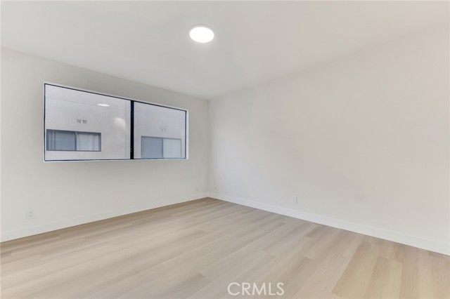 Detail Gallery Image 18 of 41 For 18423 Collins St a,  Tarzana,  CA 91356 - 2 Beds | 1/1 Baths