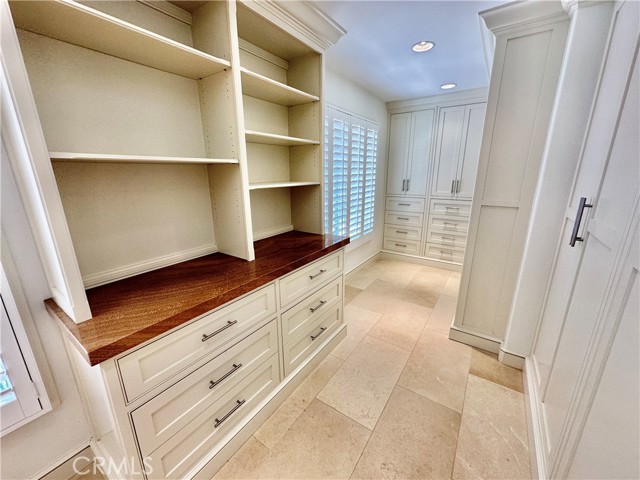 Detail Gallery Image 29 of 62 For 5871 Country View Dr, Yorba Linda,  CA 92886 - 4 Beds | 4 Baths