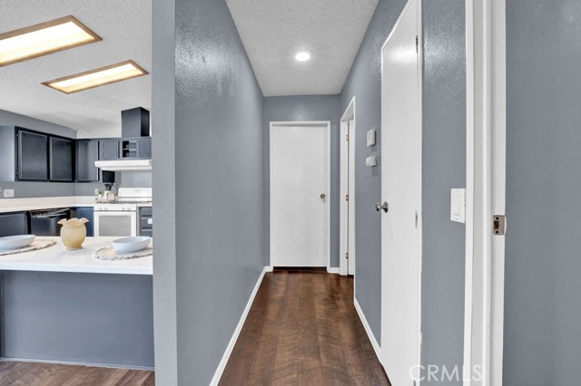 Detail Gallery Image 6 of 43 For 21276 White Pine Dr #16,  Tehachapi,  CA 93561 - 3 Beds | 2 Baths