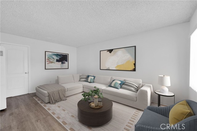 16102 Cornuta Avenue, Bellflower CA: https://media.crmls.org/medias/4e8eaac6-d070-4430-b17a-3321c8fb6550.jpg