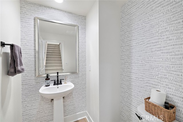 Detail Gallery Image 7 of 43 For 506 Deeann, Lake Forest,  CA 92610 - 3 Beds | 2/2 Baths