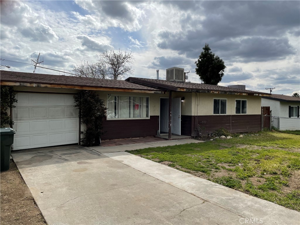 27095 Messina Street, Highland, CA 92346