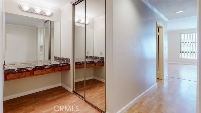 Detail Gallery Image 22 of 37 For 4641 Fulton Ave #103,  Sherman Oaks,  CA 91423 - 2 Beds | 2/1 Baths