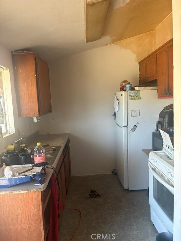 Detail Gallery Image 7 of 11 For 21207 Kenniston, California City,  CA 93505 - 3 Beds | 1 Baths