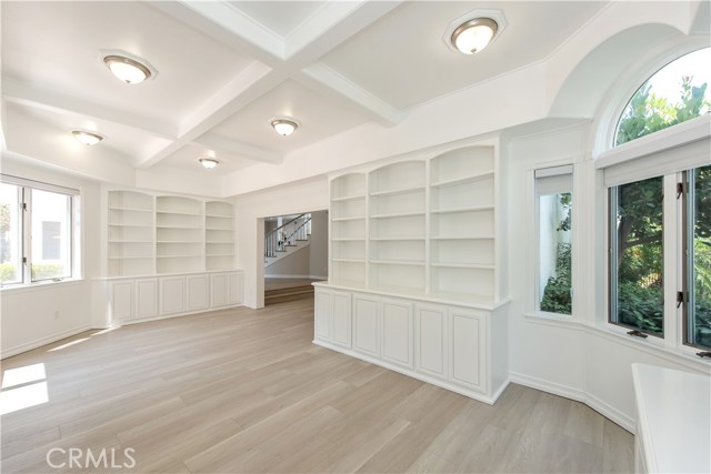 2836 N Kingsgate Drive, Orange CA: https://media.crmls.org/medias/4e918592-f2d3-4441-9566-256c75d9878b.jpg