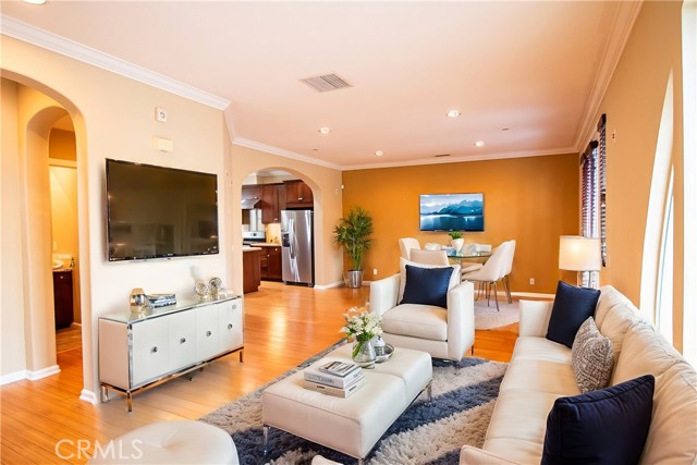 Detail Gallery Image 3 of 15 For 1750 Grand Ave #7,  Long Beach,  CA 90804 - 3 Beds | 3/1 Baths