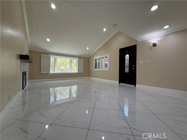 5649 Aspen, Cypress CA: https://media.crmls.org/medias/4e91ab31-3018-45b3-905d-fe3abe61036e.jpg