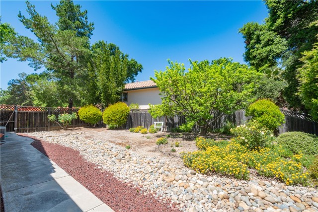 Detail Gallery Image 17 of 18 For 2163 Bel Air Pl, Paso Robles,  CA 93446 - 3 Beds | 2 Baths