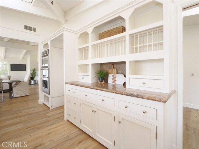 Kitchen built-in - storage galore!