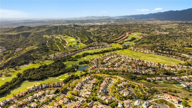 15 Pebble Beach, Coto de Caza CA: https://media.crmls.org/medias/4e93c435-2cdf-488d-b7ec-84316d04b49d.jpg