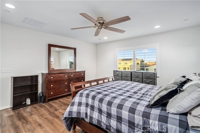 Detail Gallery Image 29 of 49 For 2434 Lugar Hermoso Ct, Rosamond,  CA 93560 - 4 Beds | 2/1 Baths