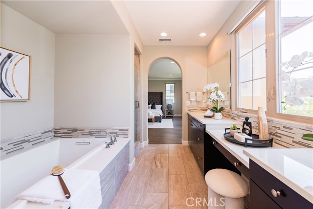 114 Bridle, Irvine CA: https://media.crmls.org/medias/4e94a1a1-283c-4e9d-b66f-9223d93a272b.jpg