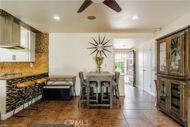 Detail Gallery Image 11 of 40 For 19264 Casmalia St, Rialto,  CA 92377 - 3 Beds | 2 Baths