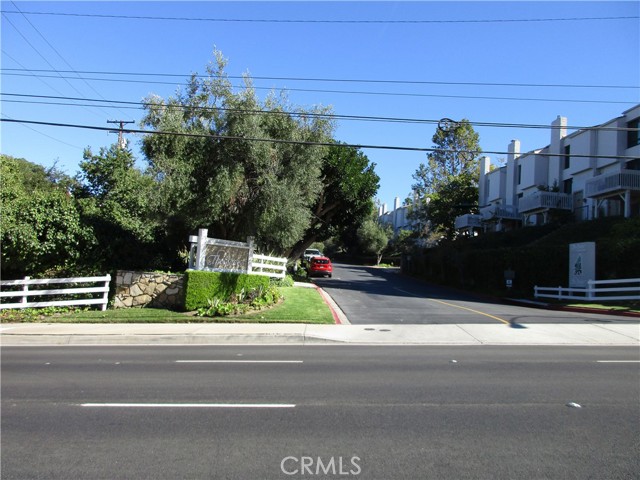 3601 Hidden Lane, Rolling Hills Estates, California 90274, 2 Bedrooms Bedrooms, ,1 BathroomBathrooms,Residential,Sold,Hidden,SB21176099
