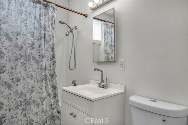 Detail Gallery Image 12 of 24 For 17608 Martha, Encino,  CA 91316 - 2 Beds | 1 Baths