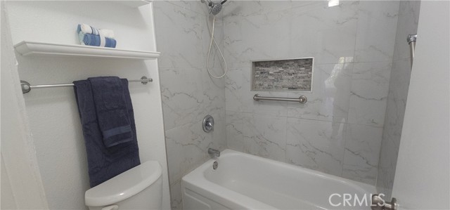 5440 Baltimore Drive, La Mesa CA: https://media.crmls.org/medias/4e958aaf-bc34-4b8e-a1f4-9f29644fbd82.jpg
