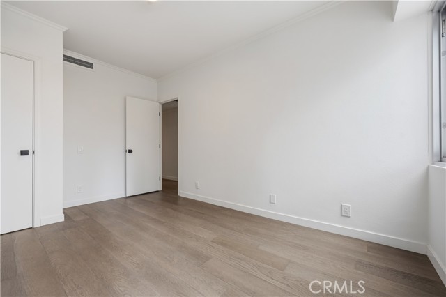 10450 Wilshire Boulevard, 5C photo 35